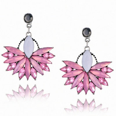 Boucles d’Oreilles Fleur en Cristal – Touche Féminine