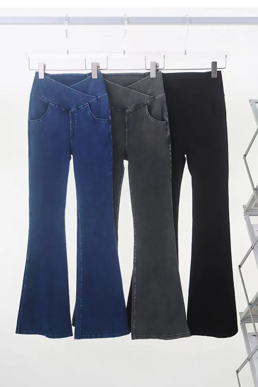 Jean Bootcut Stretch – Confort & Silhouette Élégante