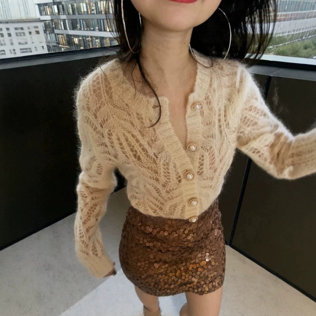 Gilet en Maille avec Dentelle – Détails Ajourés