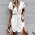 Robe Courte en Dentelle – Charme Féminin