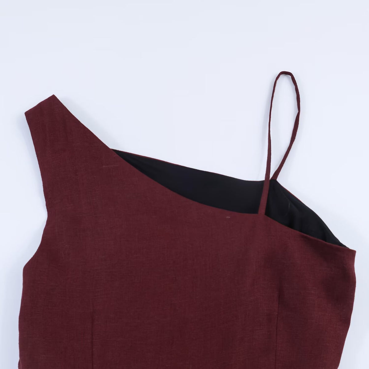 Robe Midi Asymétrique – Bordeaux