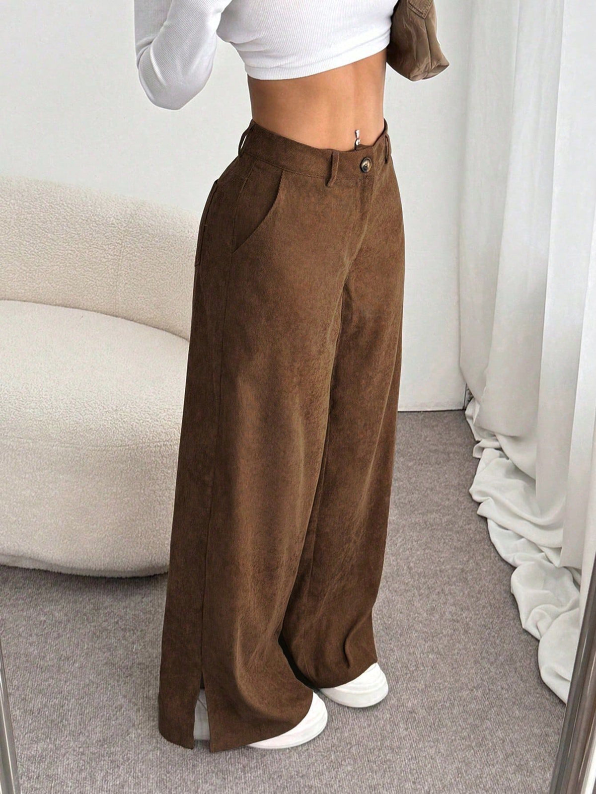 Pantalon Jambe Droite – Coupe Élégante