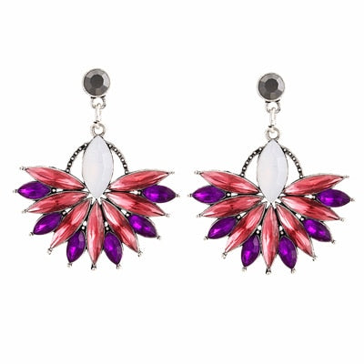 Boucles d’Oreilles Fleur en Cristal – Touche Féminine